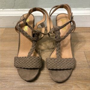 Tan Chunky Heel Sandals with Braided Straps